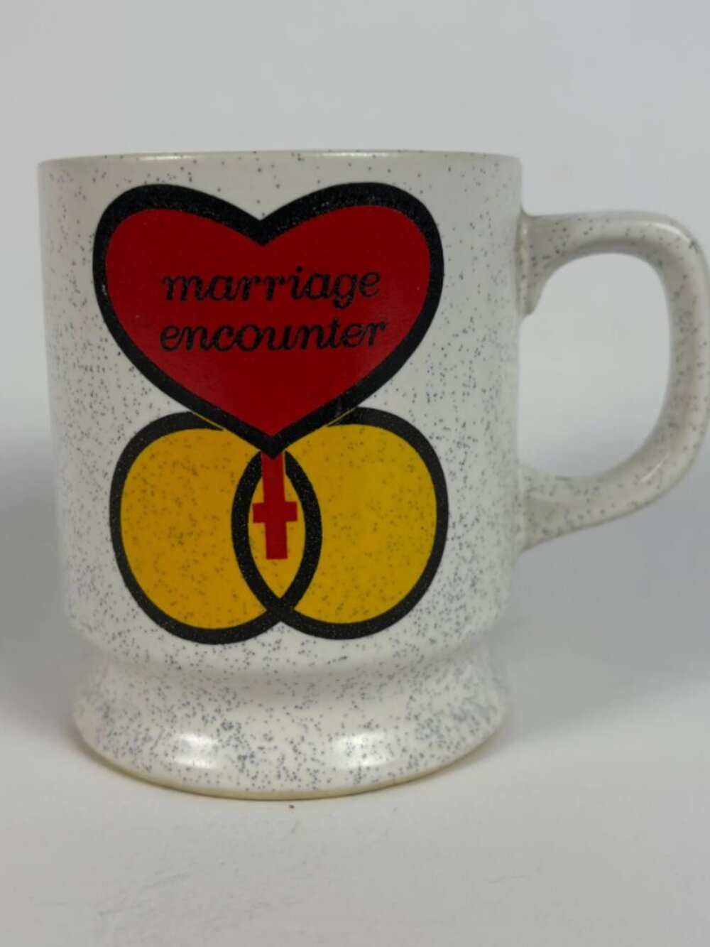 Vintage 1990s Otagiri Style Ceramic Mug – Marriage Encounter Heart Design, Speck